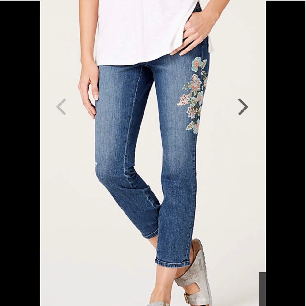 Authentic Fit Embroidered-Flowers Cropped Jeans
